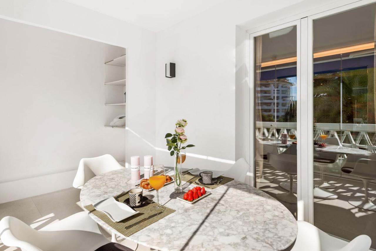 Lujoso Apartamento De 2 Dormitorios En Banus Marbella Exterior photo