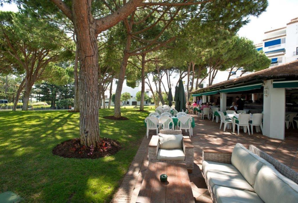 Lujoso Apartamento De 2 Dormitorios En Banus Marbella Exterior photo